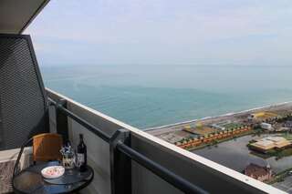 Апарт-отели Orbi City Batumi - Cozy Apts - Beach View & Balcony Батуми Номер-студио с кроватью размера "king-size" и диван-кроватью-3